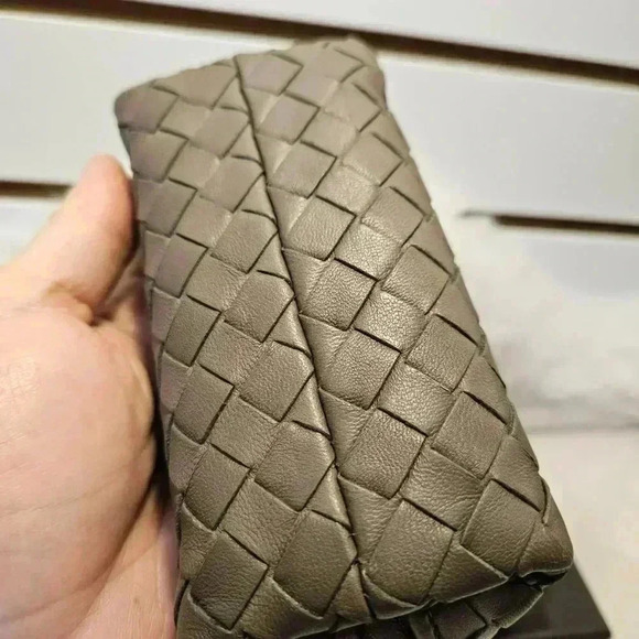 BV Intrecciato Leather Double  Zip Pouch - Picture 7 of 13